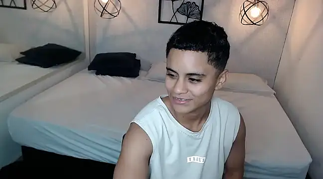 Liiamthompson online show from 03.12.25