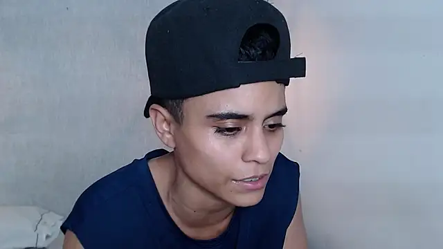 Liiamthompson online show from 03.18.25