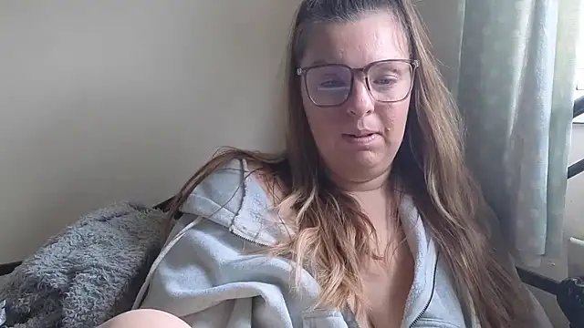 Demi WelshX online show from 10.15.25