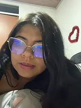 Snapshot of viccky_vick chatting on 02.22.25 viccky vick online show from 02.22.25