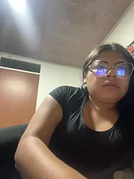 Snapshot of viccky_vick chatting on 02.24.25 viccky vick online show from 02.24.25