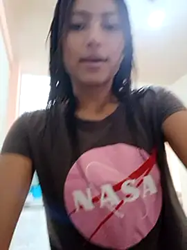 Snapshot of Little_Saori chatting on 02.12.25 Little Saori online show from 02.12.25