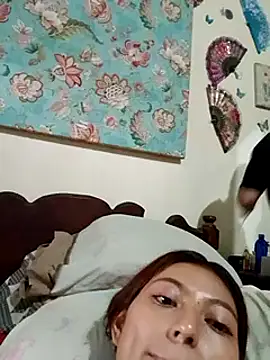 Snapshot of Little_Saori chatting on 02.17.25 Little Saori online show from 02.17.25