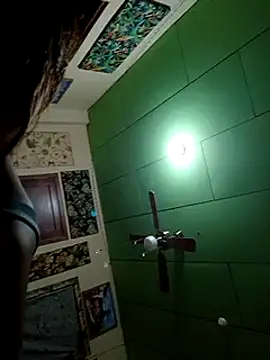 Snapshot of Little_Saori chatting on 02.20.25 Little Saori online show from 02.20.25