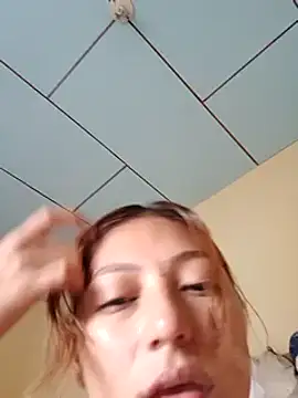 Snapshot of Little_Saori chatting on 11.24.25 Little Saori online show from 11.24.25