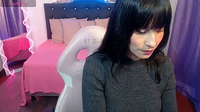 Snapshot of palmerfox_tay chatting on 02.05.25 palmerfox tay online show from 02.05.25