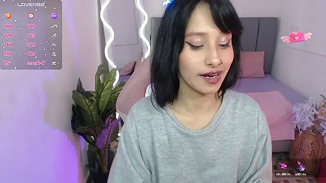Snapshot of palmerfox_tay chatting on 03.19.25 palmerfox tay online show from 03.19.25
