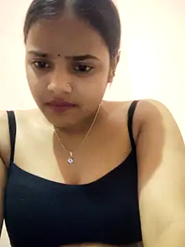 Snapshot of RAYI_123 chatting on 02.24.25 RAYI 123 online show from 02.24.25