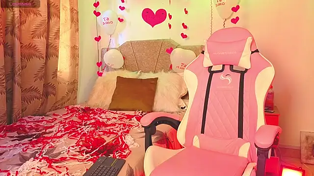 CherryDiamon online show from 02.12.25