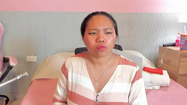 yeikafoxy online show from 03.21.26