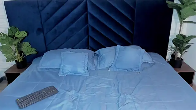 Alexa vandercloude online show from 03.16.25