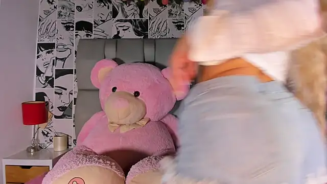 LucyRosse online show from 03.30.26