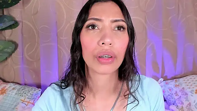 Snapshot of Miss_veronicaa2 chatting on 06.17.26 Miss veronicaa2 online show from 06.17.26