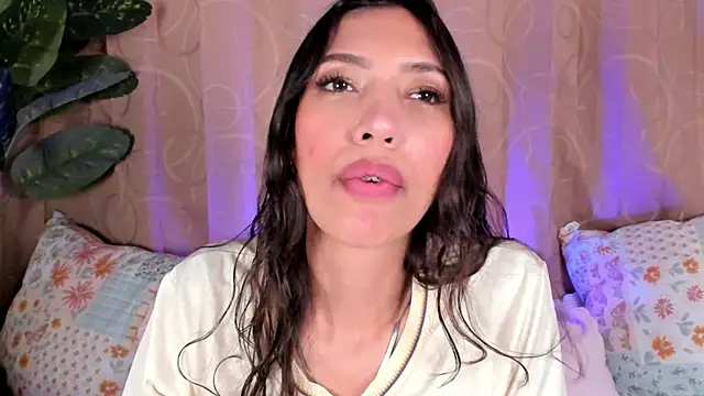 Snapshot of Miss_veronicaa2 chatting on 06.19.26 Miss veronicaa2 online show from 06.19.26