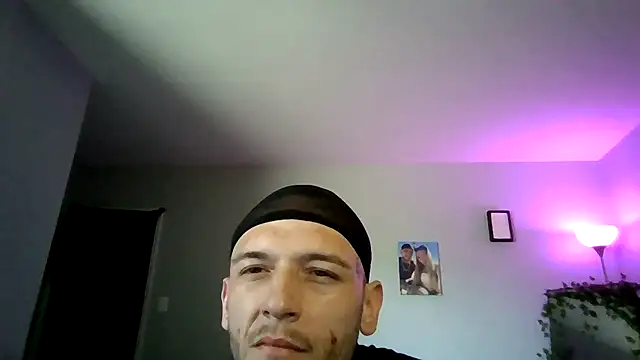 Snapshot of cruz815 chatting on 06.21.26 cruz815 online show from 06.21.26