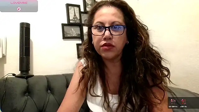 MirandaLatinaLovely online show from 04.11.26