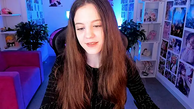 Snapshot of MilaStoyne chatting on 03.05.25 MilaStoyne online show from 03.05.25