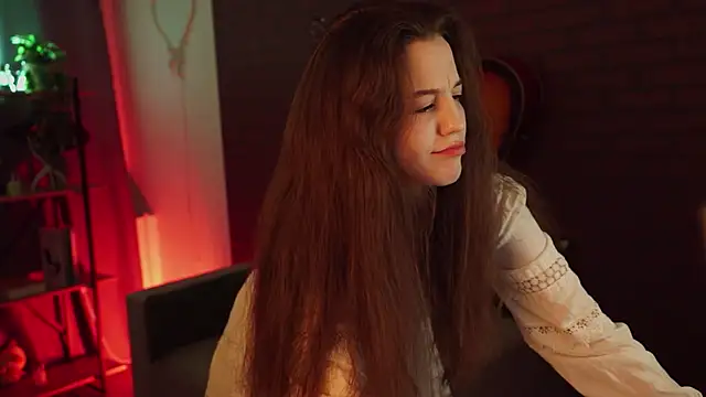 Snapshot of MilaStoyne chatting on 03.13.25 MilaStoyne online show from 03.13.25