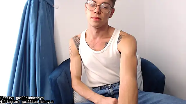 Snapshot of William_Henry_ chatting on 02.06.25 William Henry  online show from 02.06.25