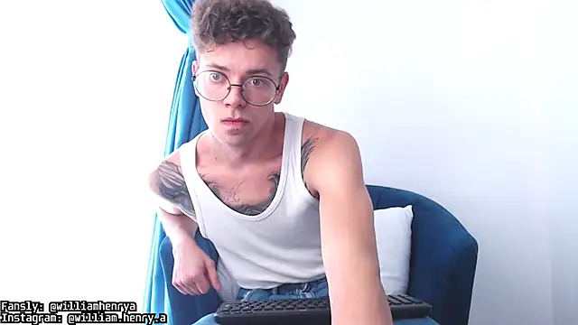 Snapshot of William_Henry_ chatting on 02.07.25 William Henry  online show from 02.07.25