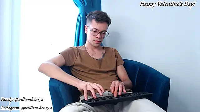Snapshot of William_Henry_ chatting on 02.14.25 William Henry  online show from 02.14.25