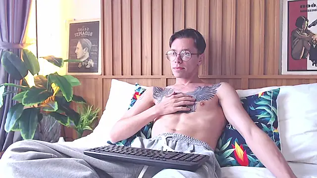 William Henry  online show from 01.12.26