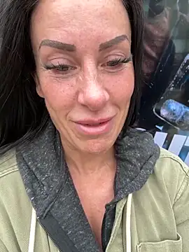 Snapshot of goddess-harper chatting on 10.02.25 goddess-harper online show from 10.02.25