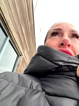 Snapshot of goddess-harper chatting on 10.23.25 goddess-harper online show from 10.23.25