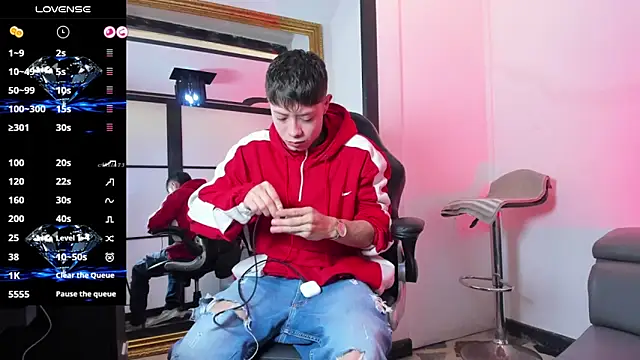 marcuscollins1  online show from 09.12.25