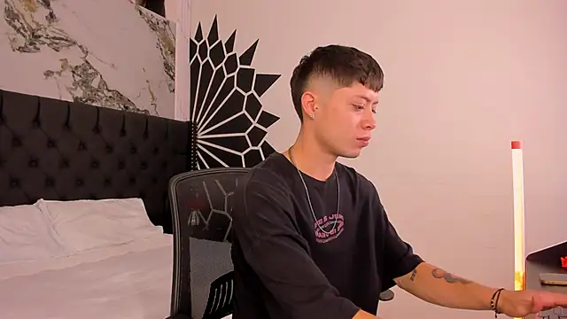 marcuscollins1  online show from 04.03.26