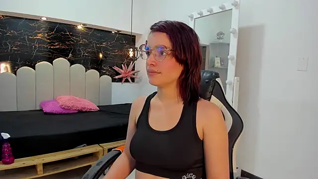 Annyrosee online show from 11.24.25