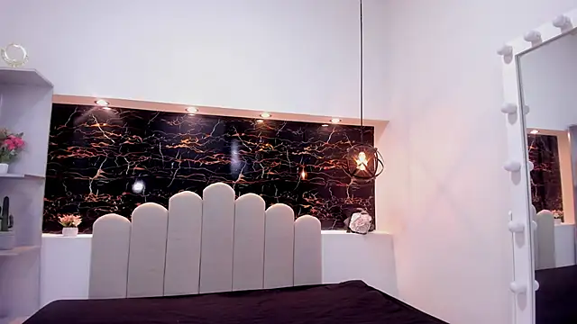 Annyrosee online show from 02.28.26