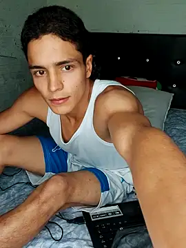 Young Dominant 777 online show from 02.06.25