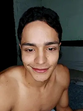 Young Dominant 777 online show from 02.13.25