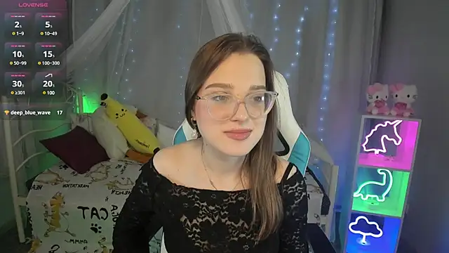 Snapshot of kaisajenner chatting on 03.06.25 kaisajenner online show from 03.06.25