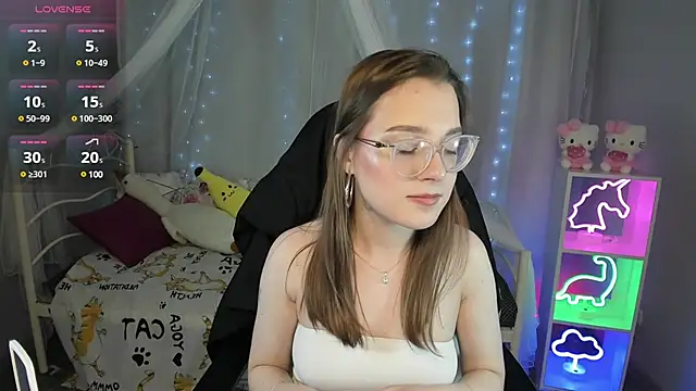 Snapshot of kaisajenner chatting on 03.17.25 kaisajenner online show from 03.17.25