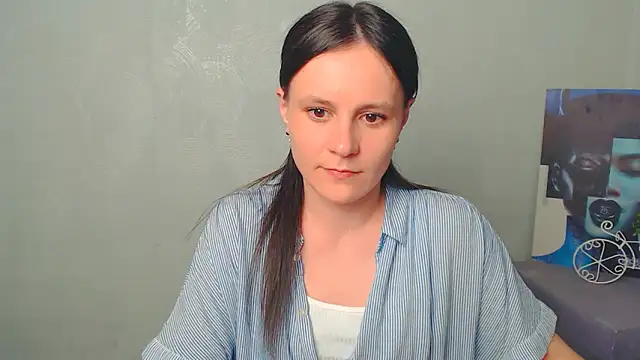 ValeriaHeart  online show from 03.22.25