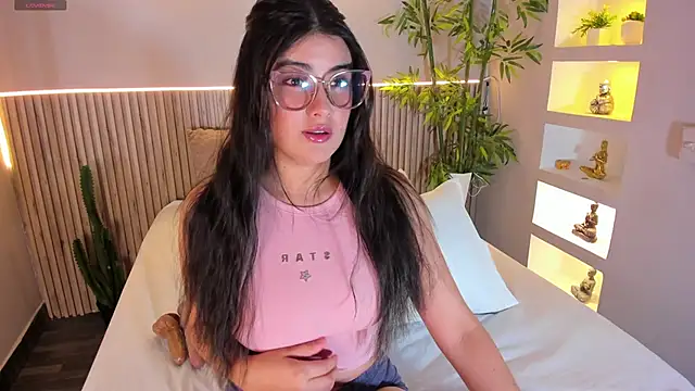 LinnaEvanson online show from 10.29.25