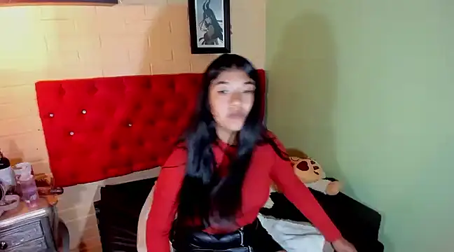 ScarletKray online show from 03.05.25