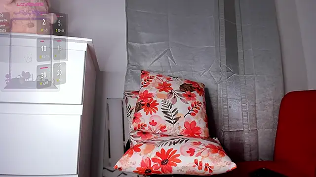 curly sweett1 online show from 02.21.25