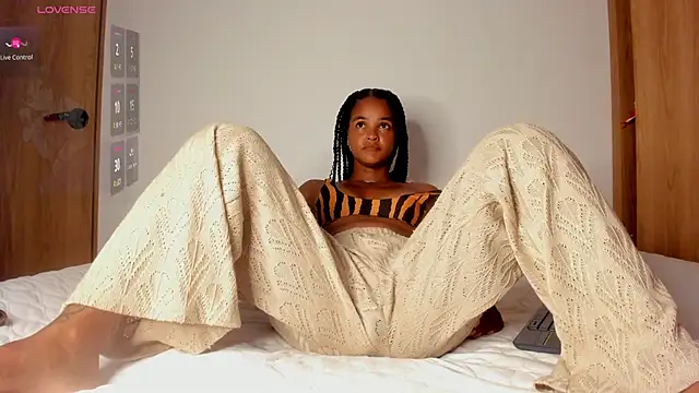 curly sweett1 online show from 09.28.25