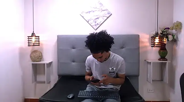 Snapshot of LihanJor_23 chatting on 02.01.25 LihanJor 23 online show from 02.01.25