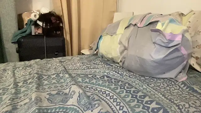 shineofcrazy online show from 10.28.25