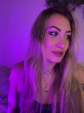 Lally Valencia   online show from 03.10.25