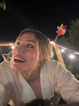 Lally Valencia   online show from 10.29.25