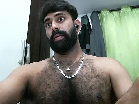 Snapshot of indianhairybull chatting on 03.11.25 indianhairybull online show from 03.11.25