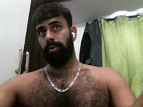 Snapshot of indianhairybull chatting on 11.08.25 indianhairybull online show from 11.08.25