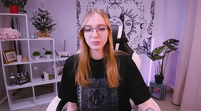 VeronicaAndersen online show from 02.16.25