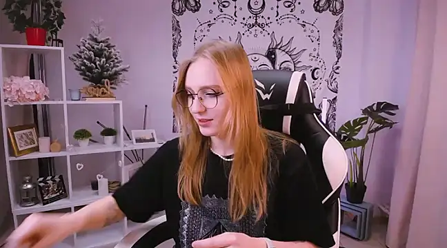 VeronicaAndersen online show from 02.17.25