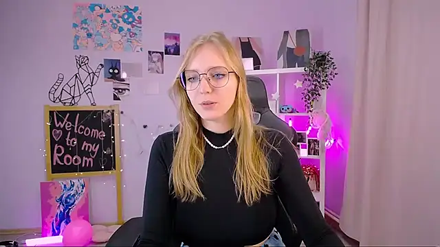 VeronicaAndersen online show from 02.19.25